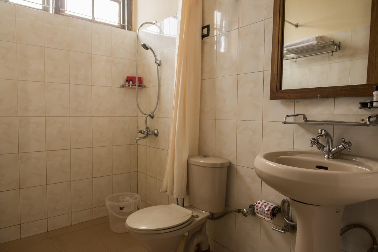 שילונג Oyo 2402 Hotel Highwinds מראה חיצוני תמונה